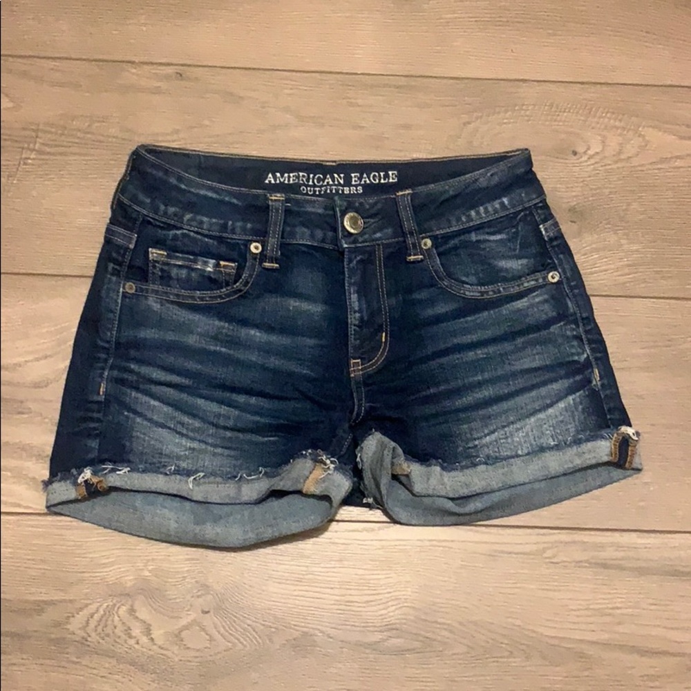 American Eagle midi shorts size 4